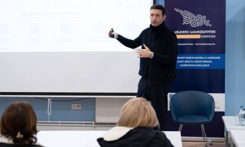 Mikhail Khidureli trifft Unternehmer in Kachetien