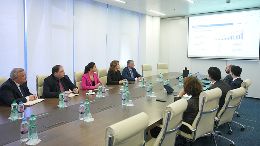 Erweiterungspläne für den internationalen Flughafen Batumi im Wirtschaftsministerium diskutiert