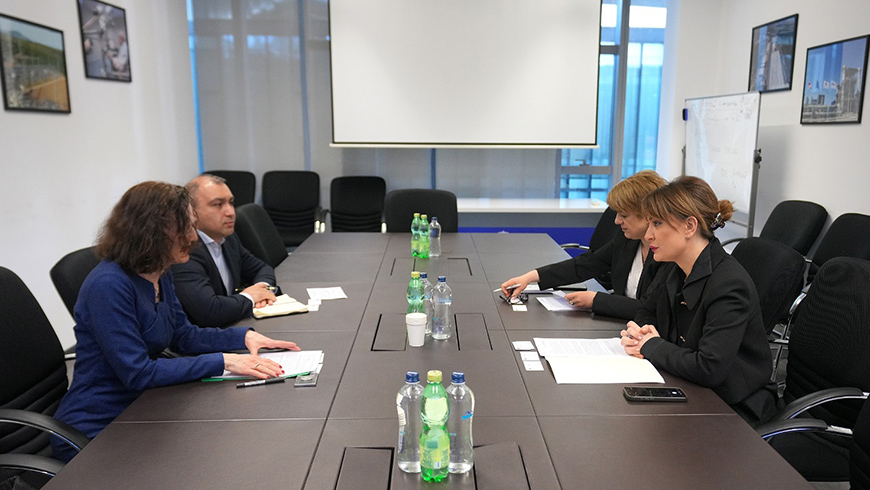 Tamara Ioseliani trifft britische Botschaftsvertreterin