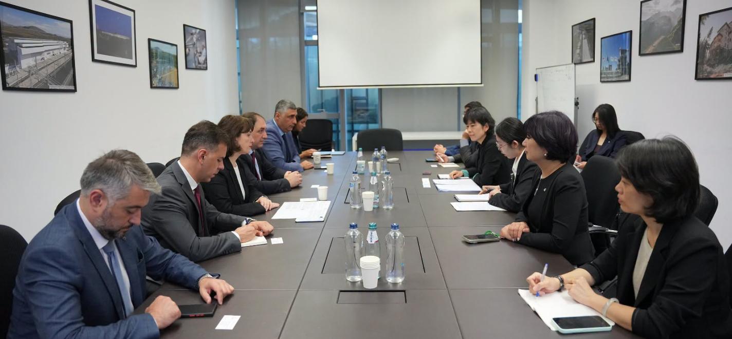 Treffen mit Vertretern von China Eastern Airlines